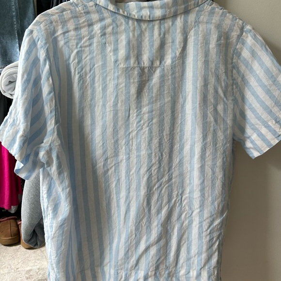 Everlane linen short sleeved notch shirt - Picture 6 of 6